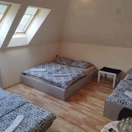 Bed & Breakfast Ceramika Boleslawiec - Pensjonat 3*